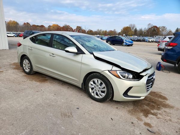 2018 HYUNDAI ELANTRA SE — Passenger 3/4