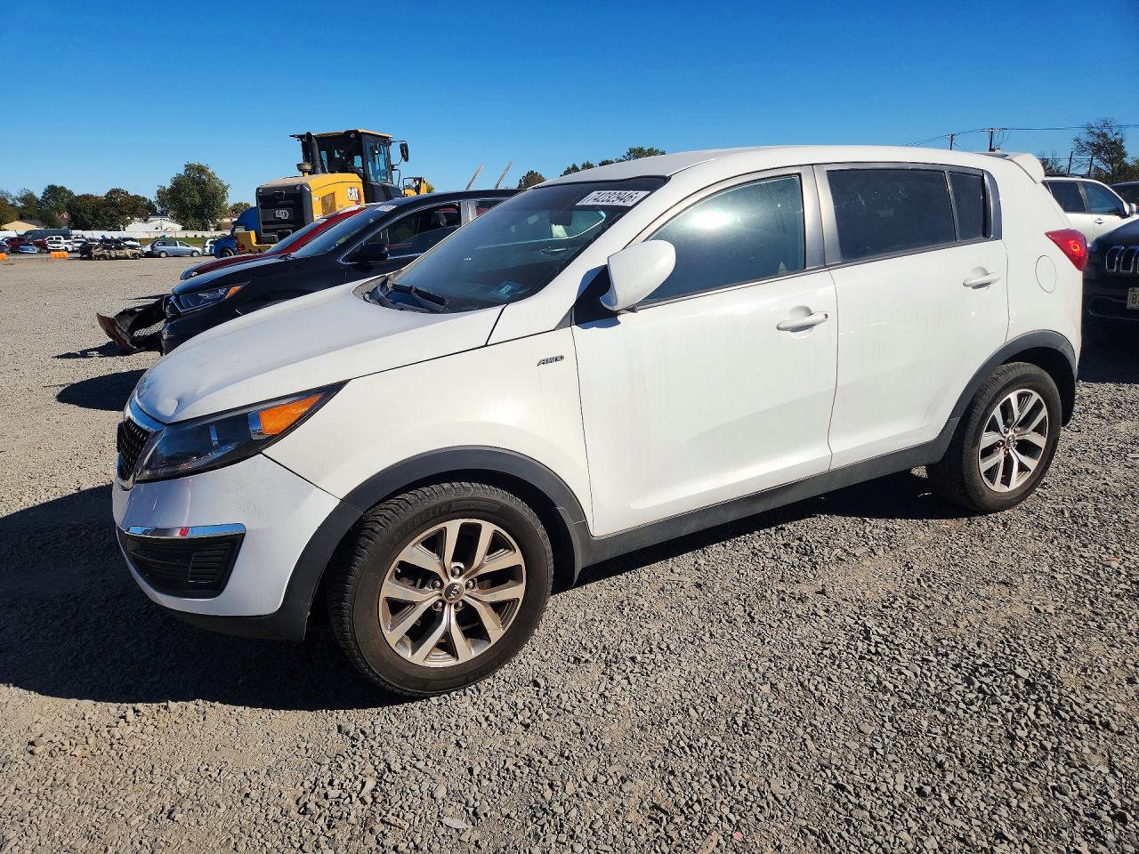 2014 KIA SPORTAGE LX — Front 3/4