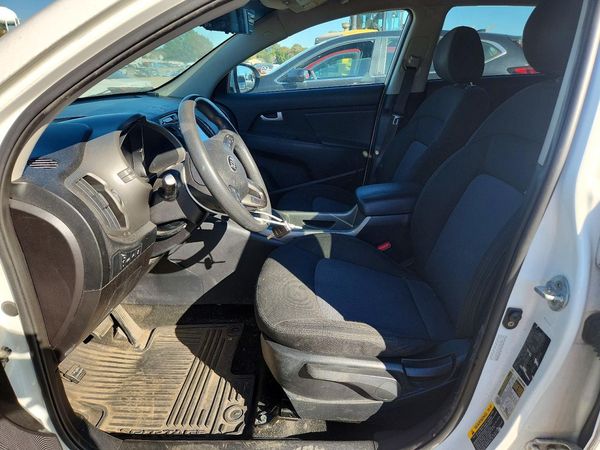 2014 KIA SPORTAGE LX — DENT
