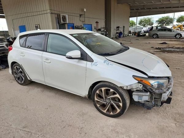 2018 TOYOTA COROLLA — Passenger 3/4