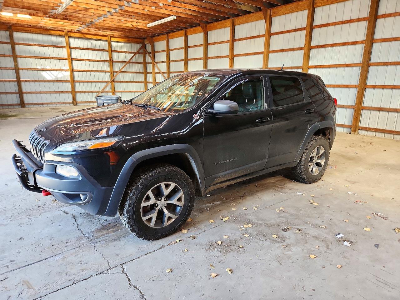 2015 JEEP CHEROKEE Trailhawk — Front 3/4