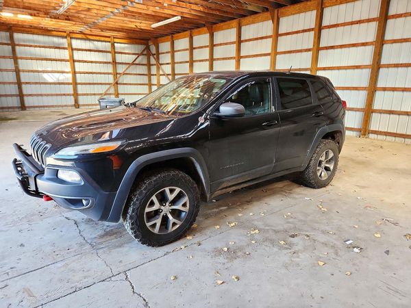 2015 JEEP CHEROKEE Trailhawk — Front 3/4