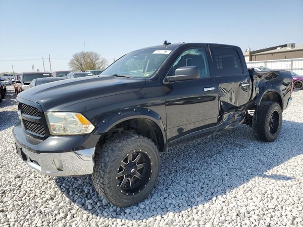 2018 RAM 1500 SLT CREW CAB 4X4