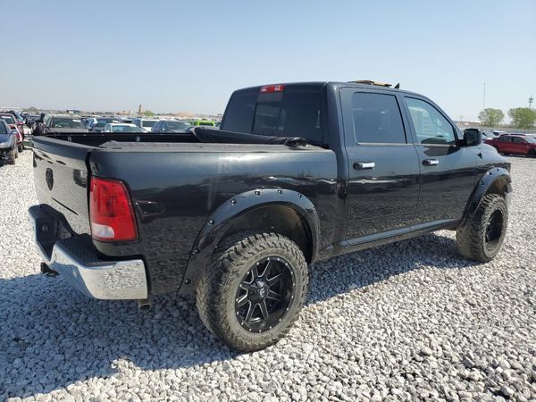 2018 RAM 1500 SLT CREW CAB 4X4