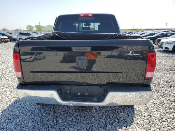 2018 RAM 1500 SLT CREW CAB 4X4