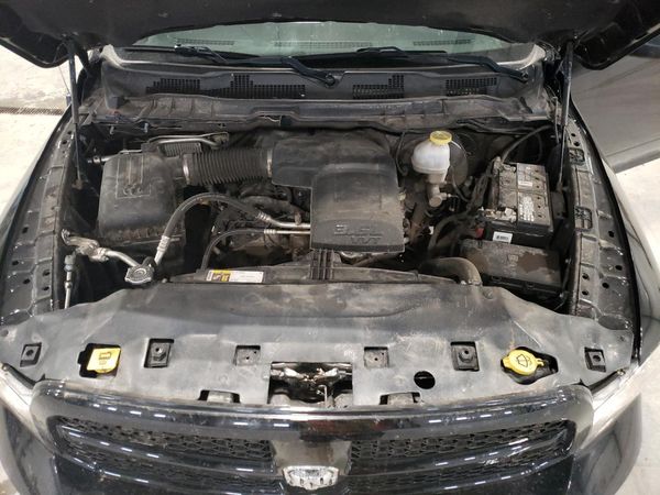 2018 RAM 1500 SLT CREW CAB 4X4