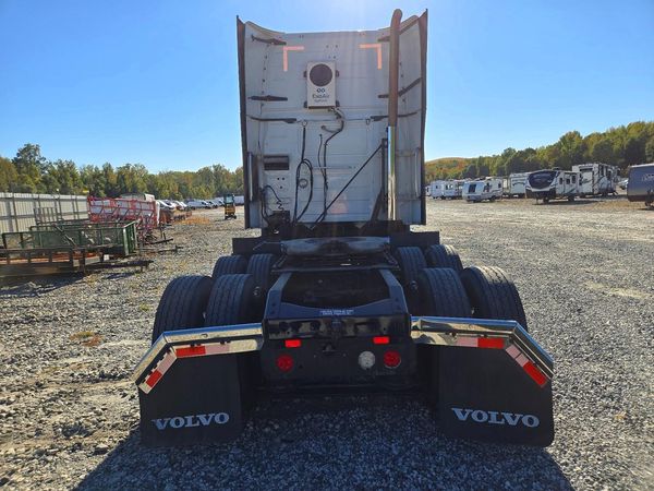 2021 VOLVO VNR — DIRR