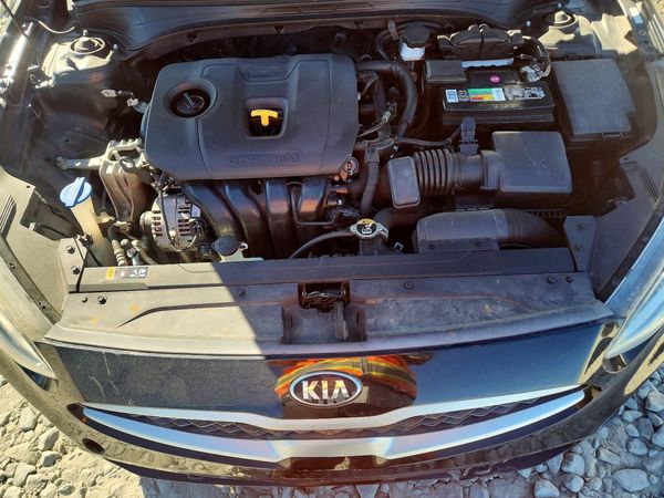 2020 KIA FORTE FE, LXS — Engine bay