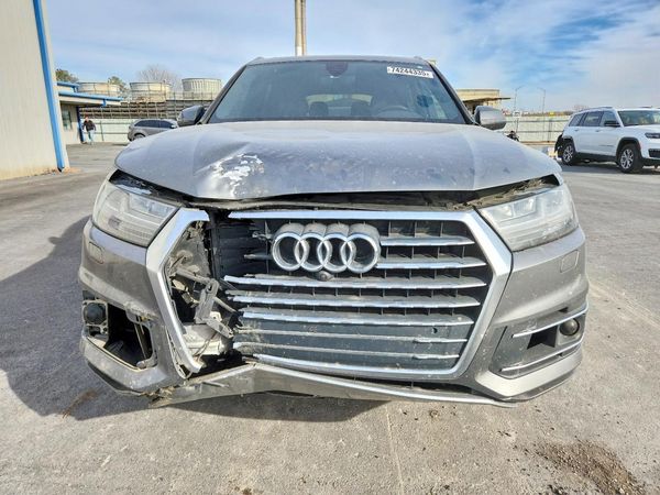 2017 AUDI Q7