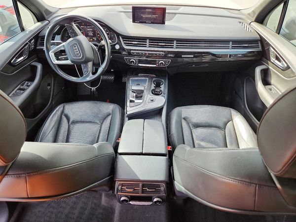 2017 AUDI Q7