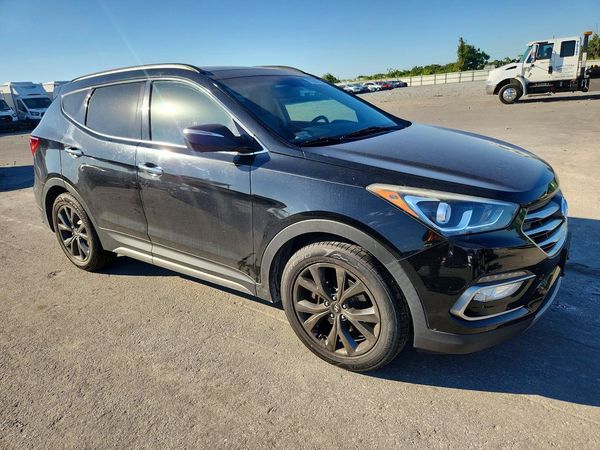 2017 HYUNDAI SANTA FE — Passenger 3/4