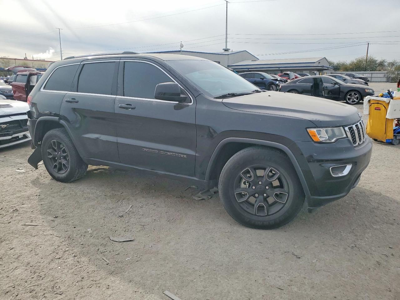 2021 JEEP GRAND CHEROKEE LAREDO 4X2