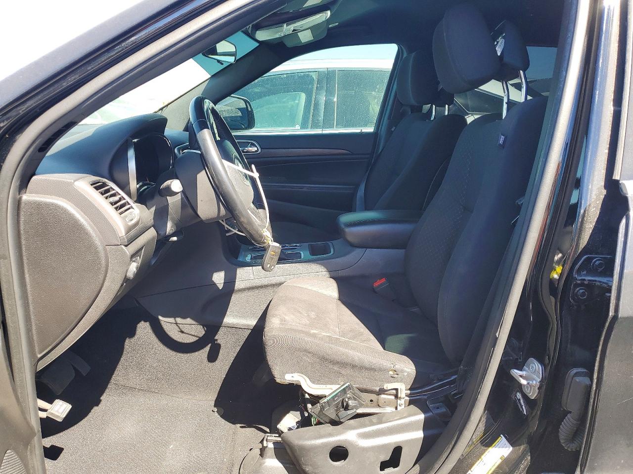 2021 JEEP GRAND CHEROKEE LAREDO 4X2