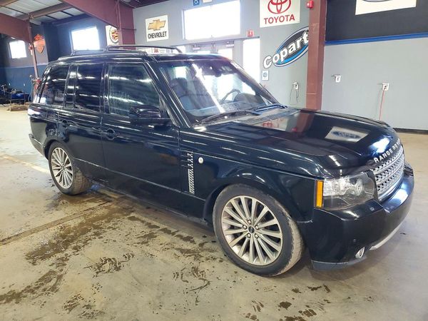 2012 LAND ROVER RANGEROVER HSE LUX — Passenger 3/4