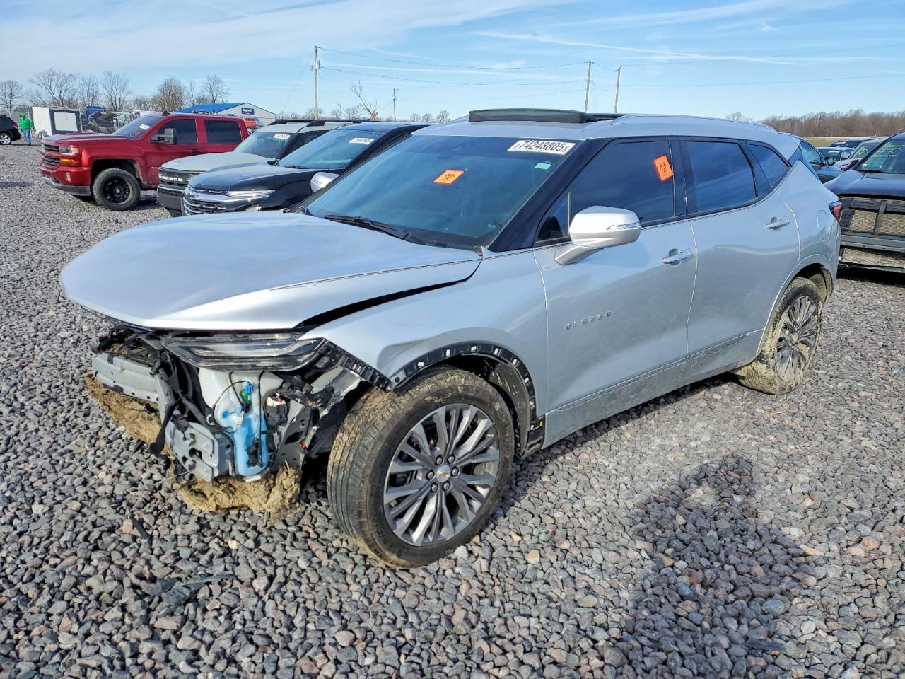 2021 CHEVROLET BLAZER Premier — Front 3/4