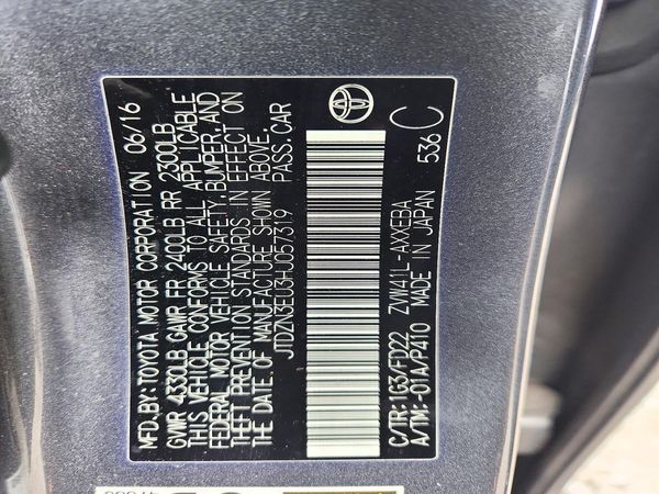2017 TOYOTA PRIUS V TW — VINS