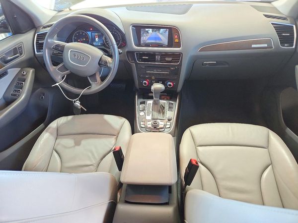 2015 AUDI Q5 E Premium Plus — CKPT
