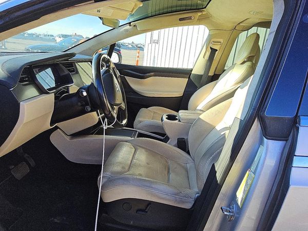 2018 TESLA MODEL X — DENT