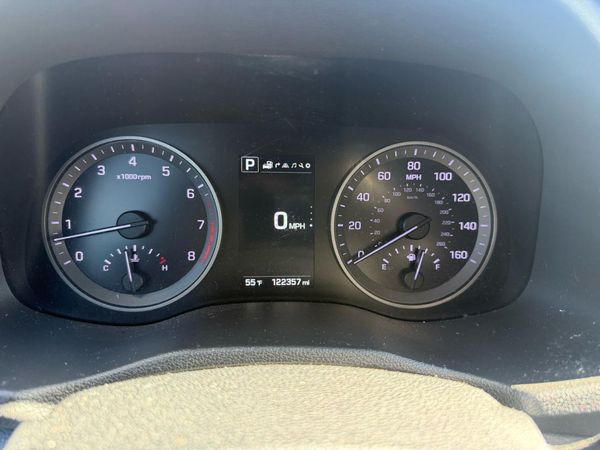 2016 HYUNDAI TUCSON