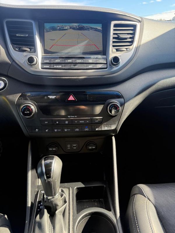 2016 HYUNDAI TUCSON