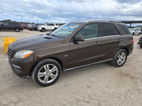 2012 MERCEDES-BENZ ML ML350 4-MATIC — Front 3/4