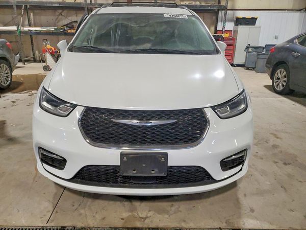 2021 CHRYSLER PACIFICA