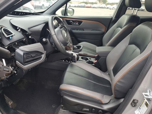 2025 SUBARU FORESTER