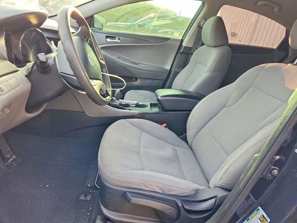 2013 HYUNDAI SONATA