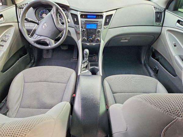 2013 HYUNDAI SONATA