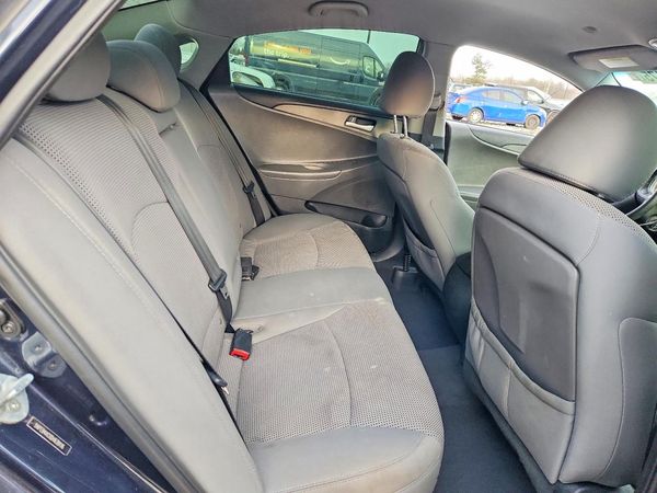 2013 HYUNDAI SONATA