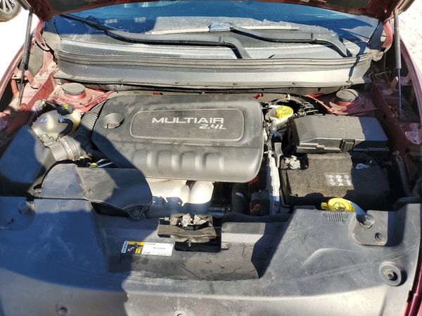 2018 JEEP CHEROKEE Latitude Plus — Engine bay