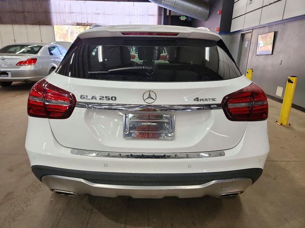 2018 MERCEDES-BENZ GLA GLA250-4M — DIRR