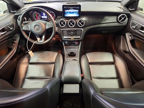2018 MERCEDES-BENZ GLA GLA250-4M — CKPT