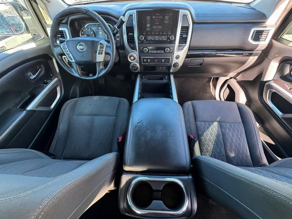 2020 NISSAN TITAN