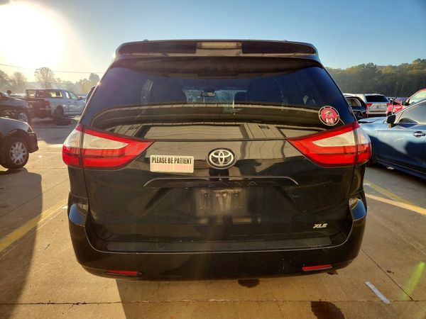 2015 TOYOTA SIENNA — DIRR