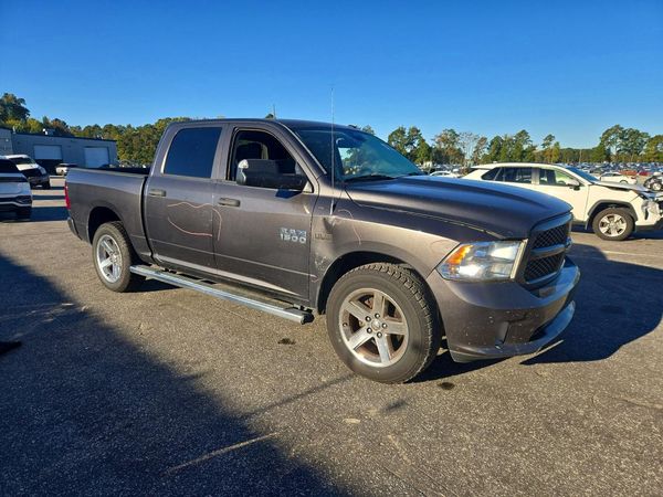 2016 RAM 1500 ST — Passenger 3/4