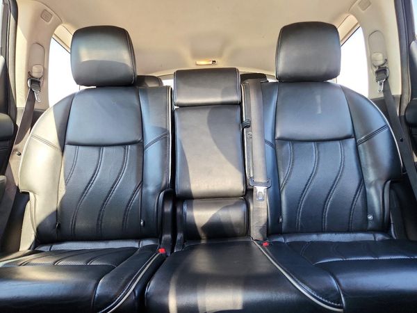 2017 INFINITI QX60 — SUVN