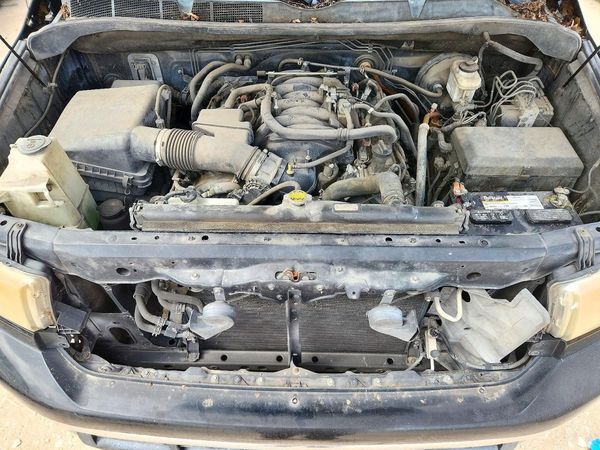 2012 TOYOTA TUNDRA SR5 — Engine bay