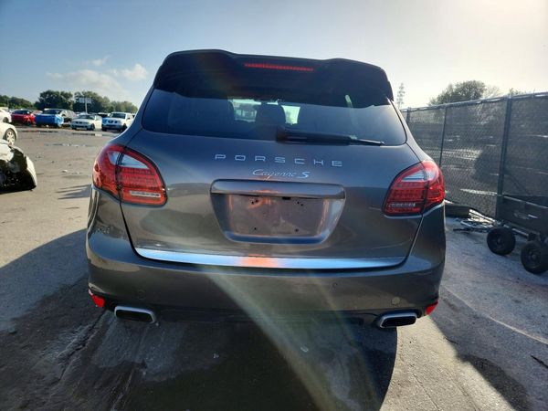 2014 PORSCHE CAYENNE S — DIRR