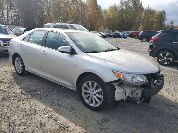 2012 TOYOTA CAMRY — Passenger 3/4