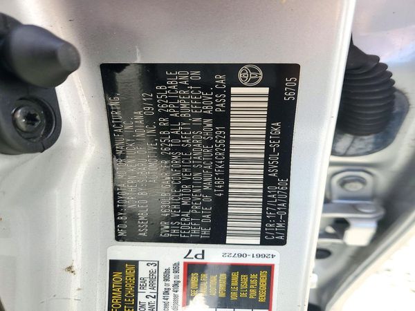 2012 TOYOTA CAMRY — VINS