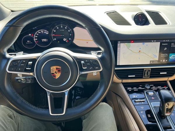 2019 PORSCHE CAYENNE