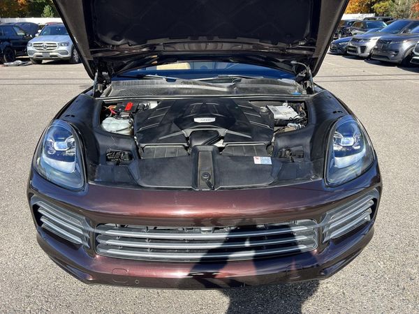 2019 PORSCHE CAYENNE
