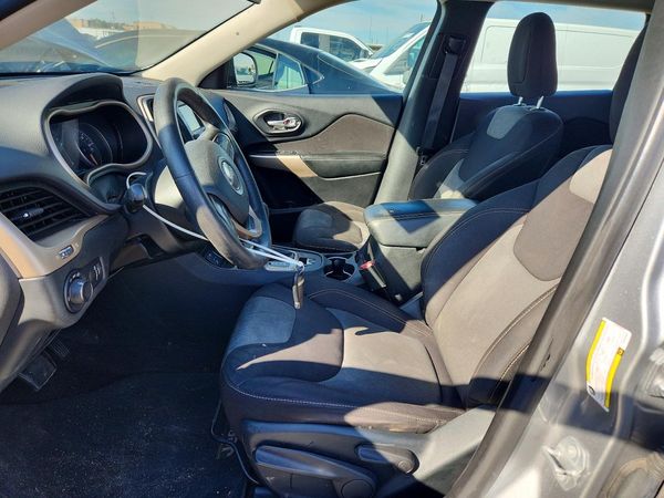 2017 JEEP CHEROKEE Sport — DENT