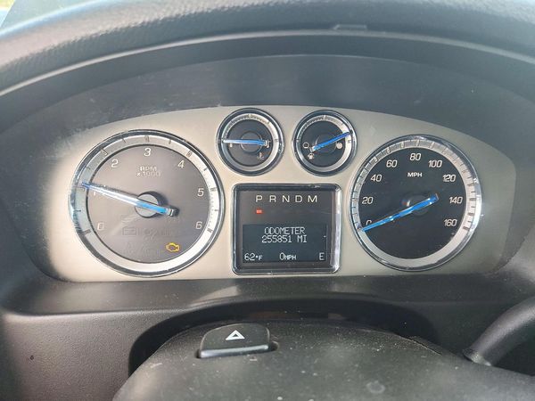 2014 CADILLAC ESCALADE ESV Luxury — ODOM