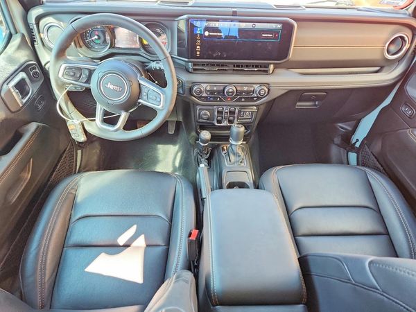 2024 JEEP WRANGLER Sahara 4XE