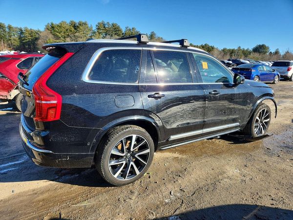 2023 VOLVO XC90