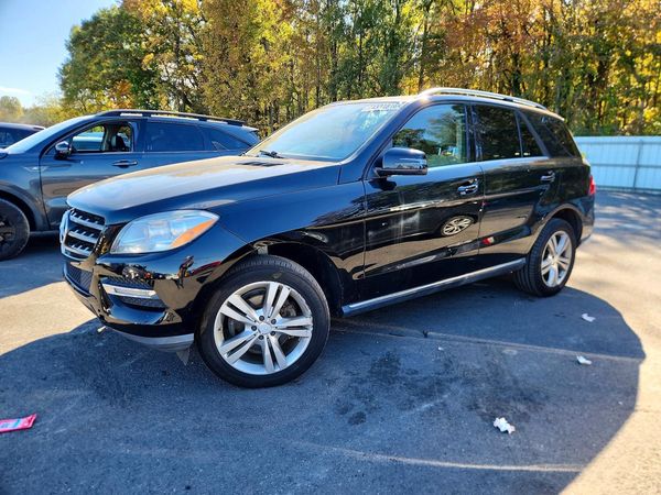 2013 MERCEDES-BENZ ML ML350 4-MATIC — Front 3/4