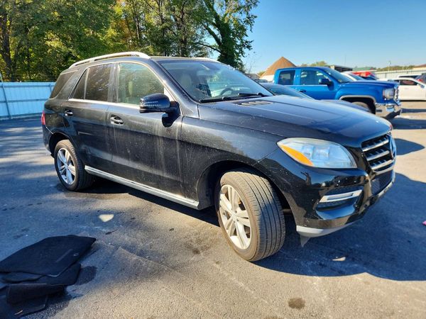 2013 MERCEDES-BENZ ML ML350 4-MATIC — Passenger 3/4