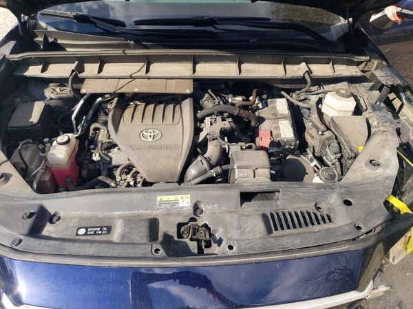 2023 TOYOTA HIGHLANDER — Engine bay